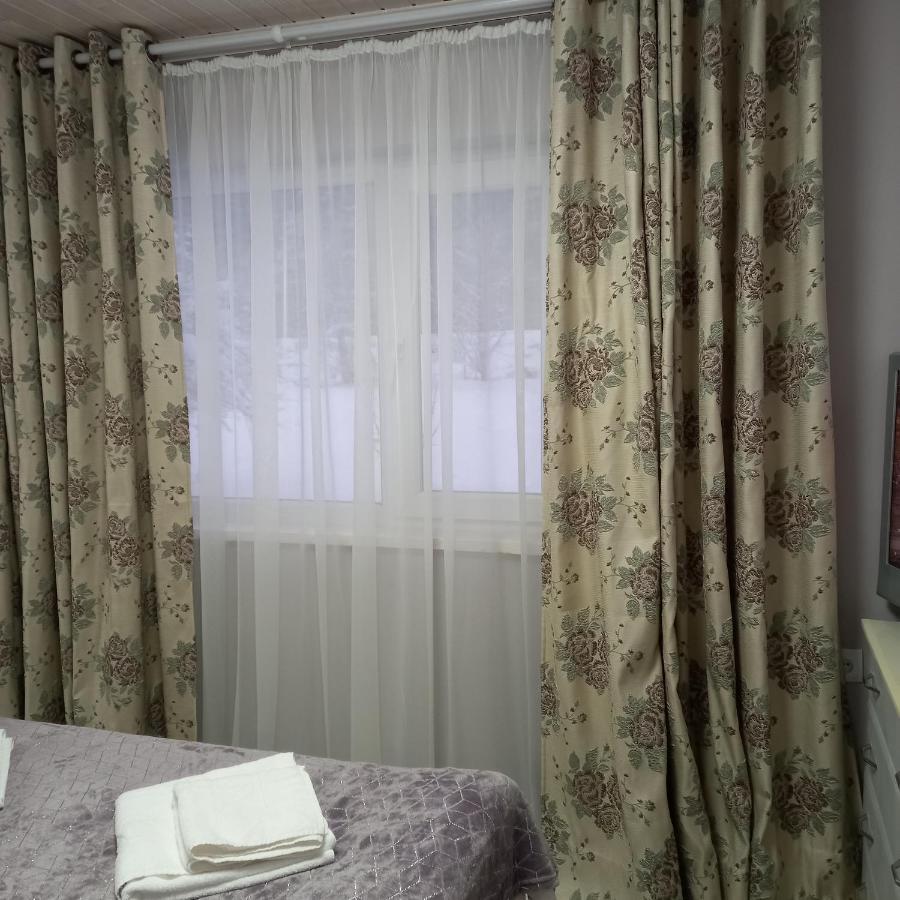 Три Горішки Appartement Jaremtsje Buitenkant foto